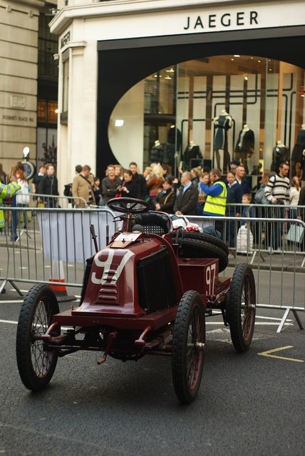 bordeaux avg type I Renault 1902 at Regent Street Motor Show 2009