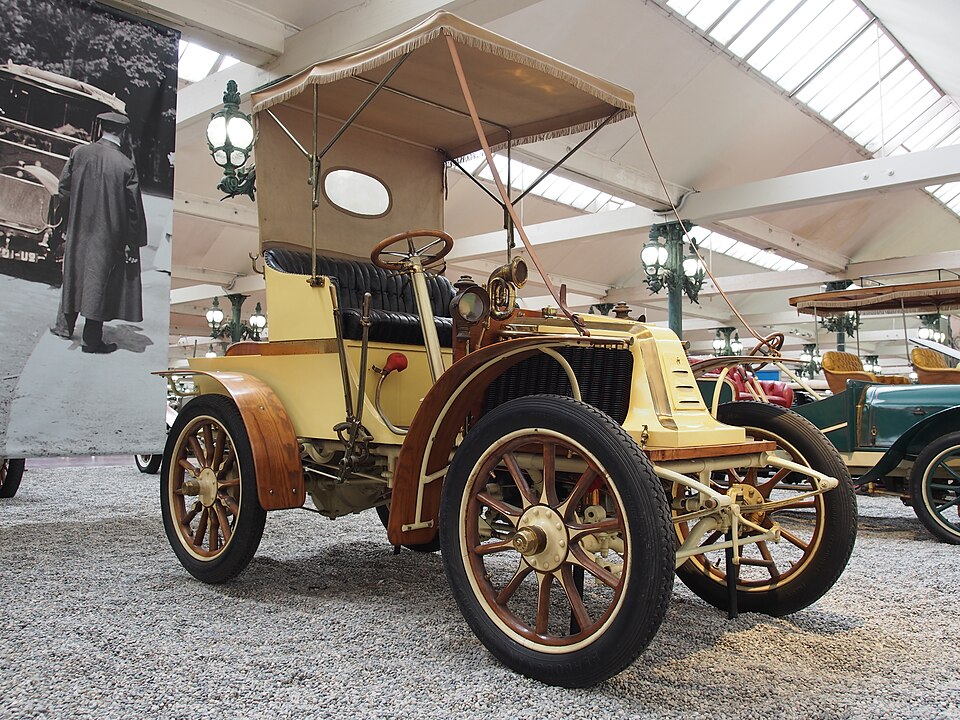 jaune avd 1904 Renault Phaeton Type T, 7cv 864cc 40kmh (inv 2201) photo 1