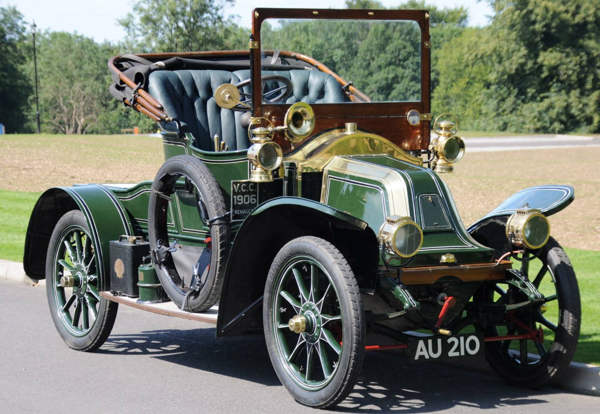 verte avd vehicle ad standard image 706ccefebadbe5b468acd130ff613675