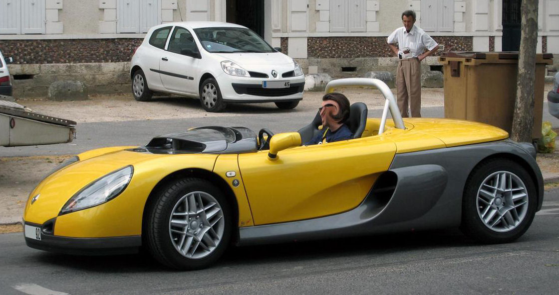 jaune g Renault Spider 8